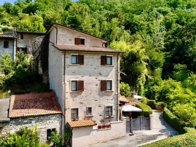 Casa indipendente in vendita, Pietrasanta solaio
