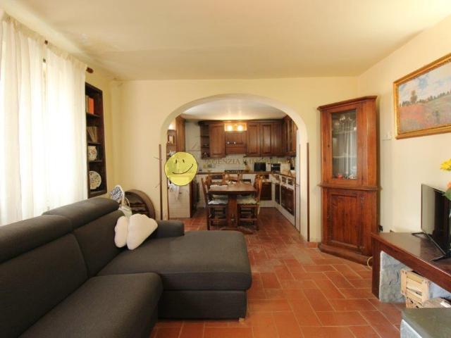 Casa indipendente in vendita, Reggello ciliegi