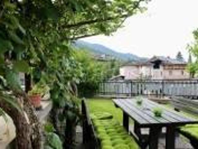 Casa Indipendente in affitto a Calceranica al Lago via Padre Basilio Martinella, arredato, giardino privato, posto auto TrovaCasa