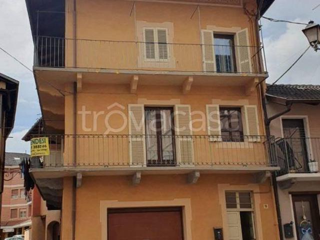 Casa indipendente in affitto a Caraglio via Giovanni Raposo, 10