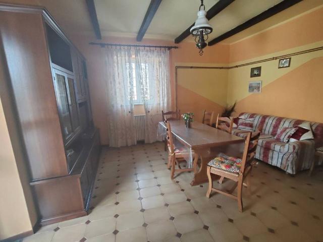 Casa indipendente in affitto a Castel San Giovanni PC