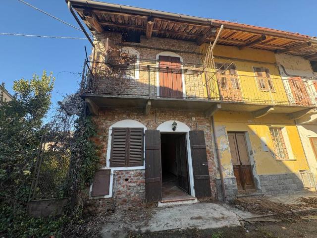 Casa indipendente in affitto a Crescentino VC