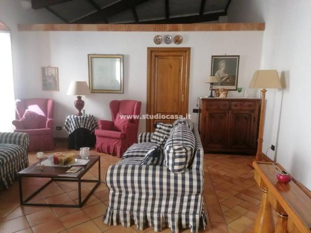 Casa Indipendente in affitto a Crotone, arredato, centrale, lavastoviglie TrovaCasa