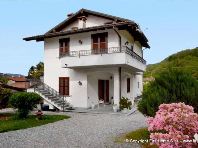 Casa Indipendente in affitto a Cuvio via Cabiaglio, arredato, giardino, caminetto TrovaCasa