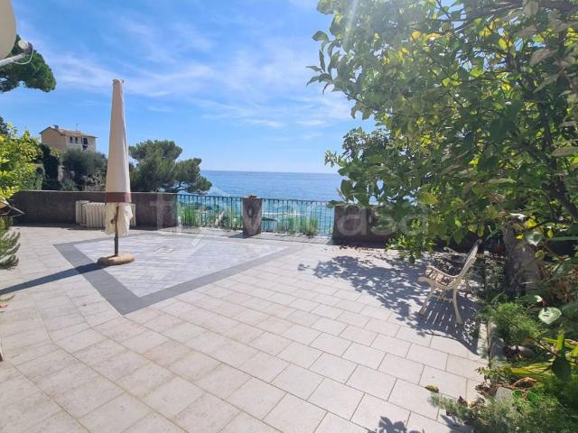 Casa Indipendente in affitto a Bogliasco via Antica Romana, arredato, posto auto, terrazzo TrovaCasa