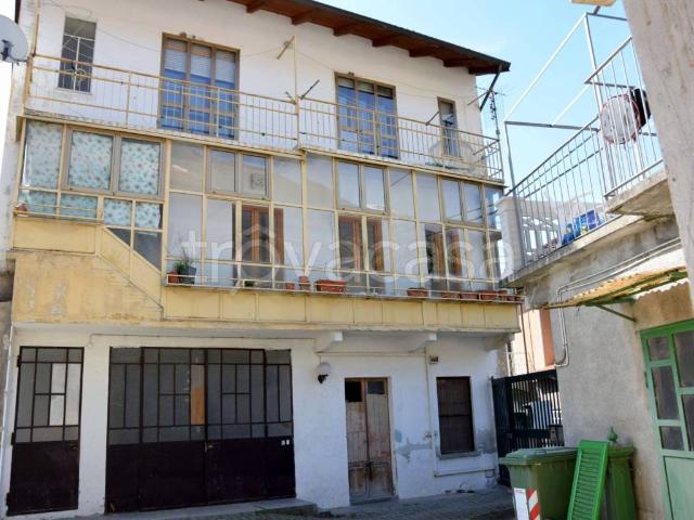 Casa Indipendente in affitto a Borgone Susa via Tenente Mario Tacca, box, caminetto, balcone TrovaCasa