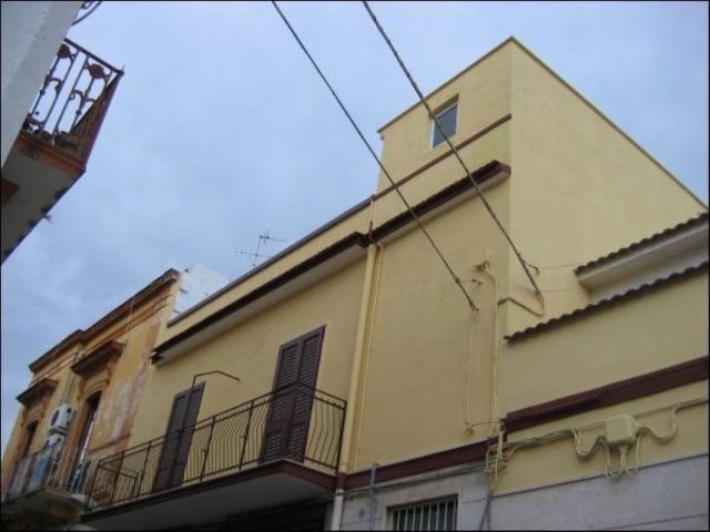 Casa Indipendente in affitto a Bari via Asilo d'Infanzia, non arredato/vuoto, terrazzo, riscaldamento autonomo TrovaCasa