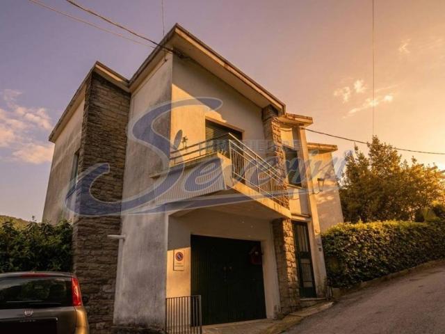 Casa Indipendente in affitto a Brienno via villaggio primavera, 11 TrovaCasa