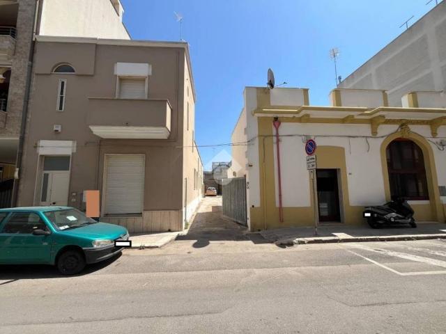 Casa indipendente in affitto a Brindisi BR