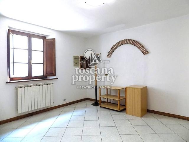 Casa Indipendente in affitto a Gallicano, riscaldamento autonomo, parzialmente arredato, caminetto TrovaCasa