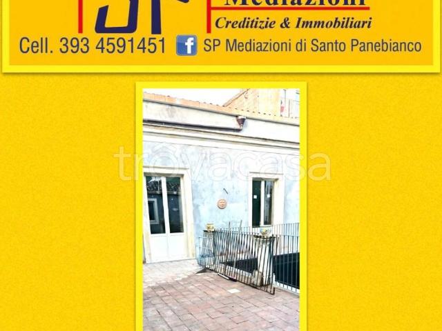 Casa Indipendente in affitto a Giarre piazza Duomo, box, terrazzo, ristrutturato TrovaCasa