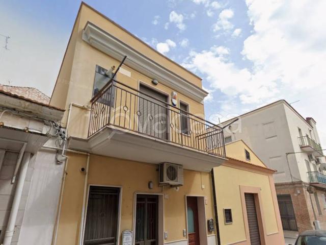 Casa Indipendente in affitto a Foggia vico Pantano, 29A, arredato, terrazzo, balcone TrovaCasa