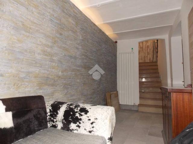 Casa Indipendente in affitto a Foligno p.Za s. Domenico, arredato, centrale, cucina abitabile TrovaCasa