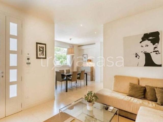 Casa indipendente in affitto a Forte dei Marmi via Piave, 46