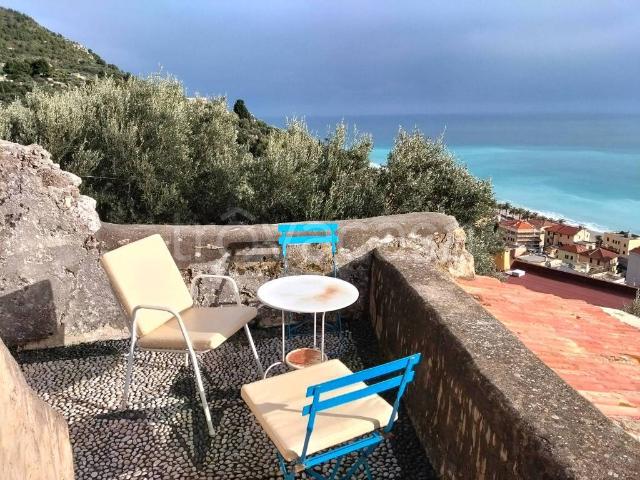 Casa Indipendente in affitto a Finale Ligure località giardino varigotti, arredato, giardino privato, terrazzo TrovaCasa