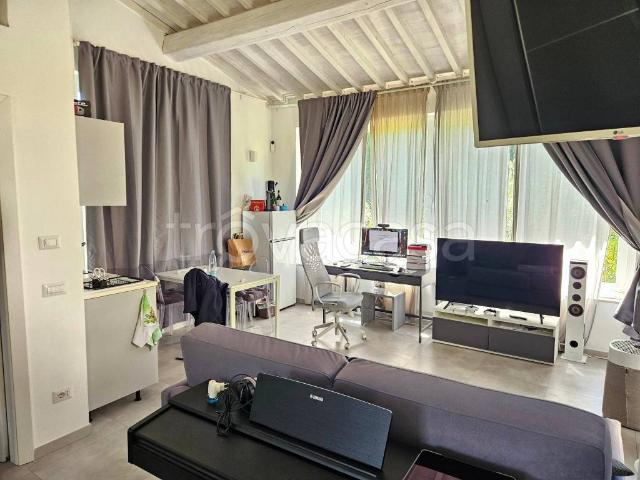 Casa Indipendente in affitto a Firenze via Gabriele d'Annunzio, arredato, giardino privato, posto auto TrovaCasa