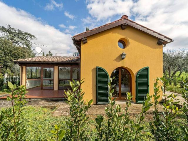 Casa Indipendente in affitto a Firenze via del Poggiolino, arredato, giardino privato TrovaCasa
