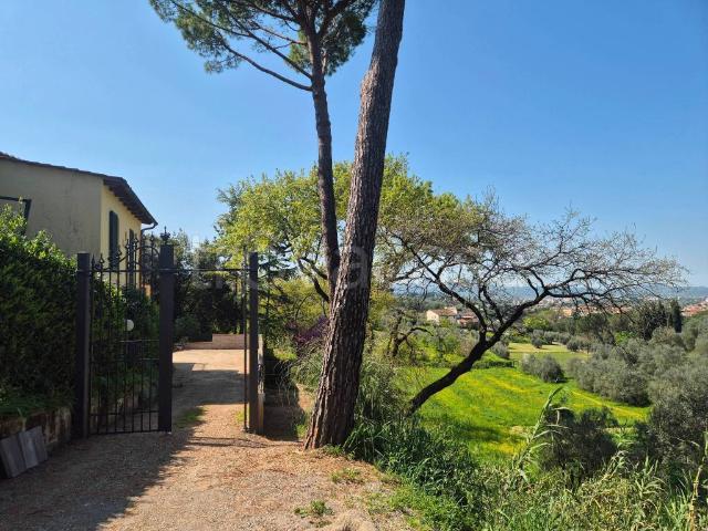Casa Indipendente in affitto a Firenze via monteoliveto, non arredato/vuoto, arredato, giardino privato TrovaCasa