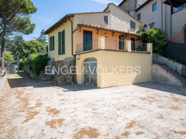 Casa indipendente in affitto a Firenze FI