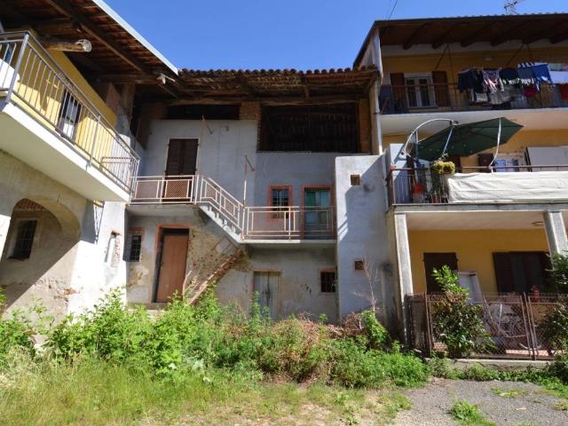 Casa indipendente in affitto a Front TO