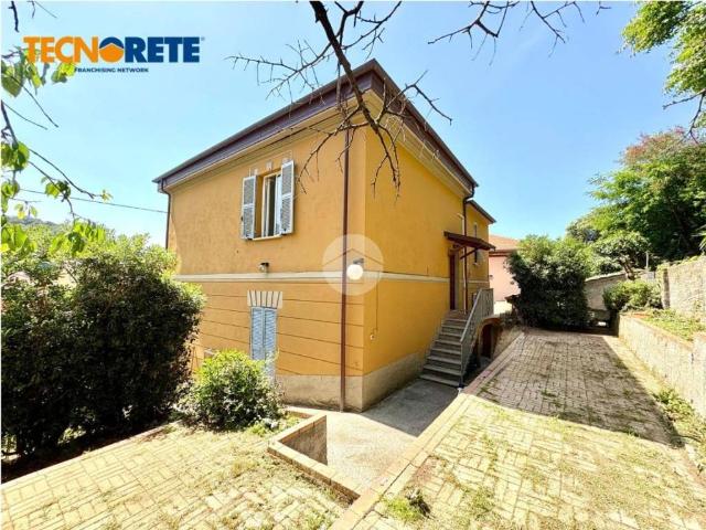 Casa indipendente in affitto a La Spezia SP