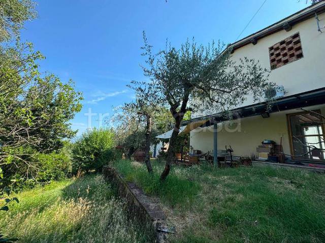 Casa indipendente in affitto a Lastra a Signa via delle Selve