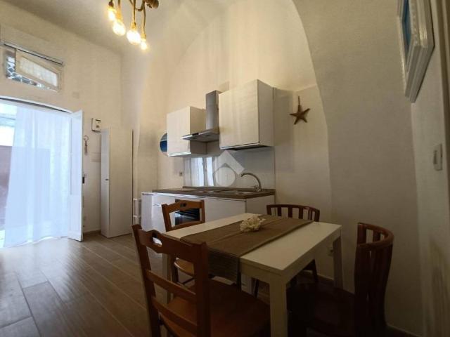 Casa indipendente in affitto a Mola di Bari vico Mutassi, 2
