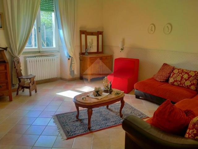 Casa indipendente in affitto a Montefiascone
