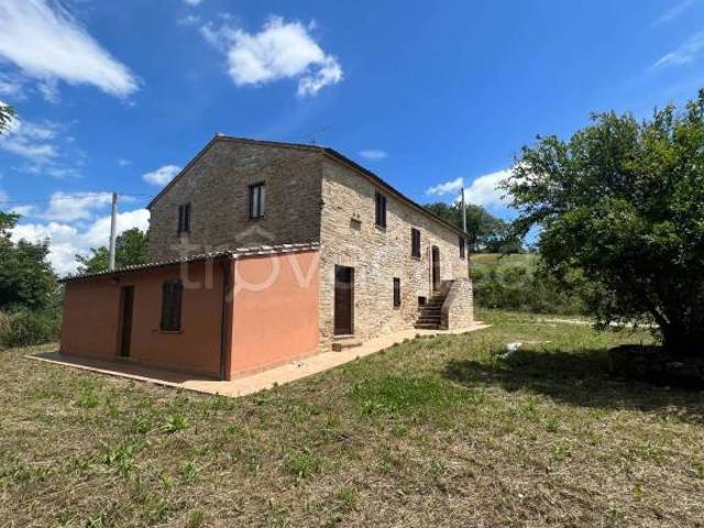 Casa indipendente in affitto a Monteleone di Fermo