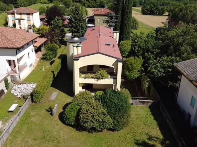 Casa indipendente in affitto a Montereale Valcellina PN