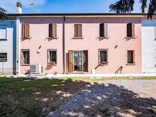 Casa indipendente in affitto a Marcaria MN