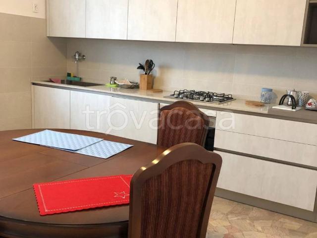 Casa Indipendente in affitto a Marano Vicentino via Roma, giardino privato, parzialmente arredato, lavanderia TrovaCasa
