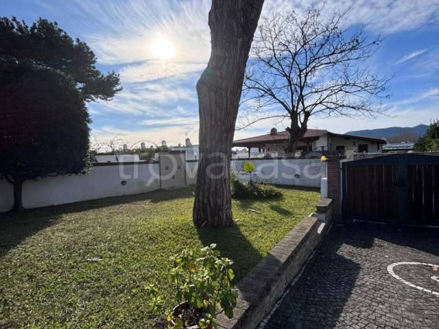 Casa Indipendente in affitto a San Felice Circeo via Terracina, 65, arredato, giardino privato, terrazzo TrovaCasa