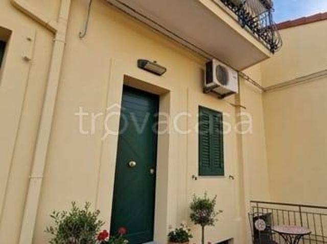Casa Indipendente in affitto a San Filippo del Mela corso Giuseppe Garibaldi, 552, arredato, terrazzo, lavanderia TrovaCasa