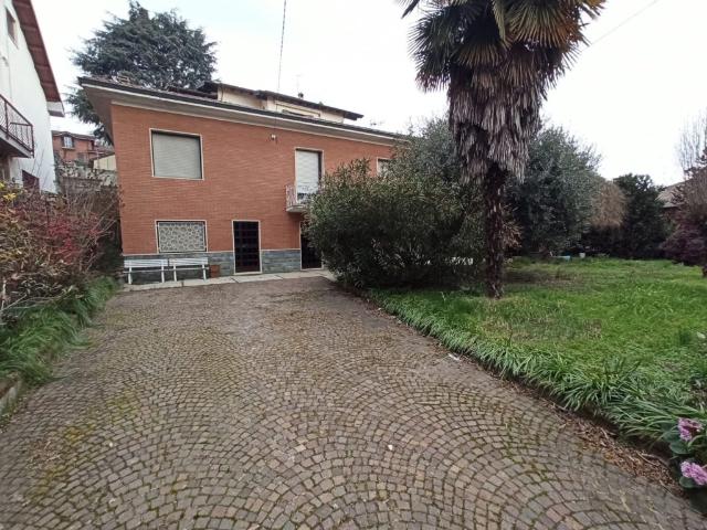 Casa Indipendente in affitto a San Salvatore Monferrato, non arredato/vuoto, giardino privato, box TrovaCasa