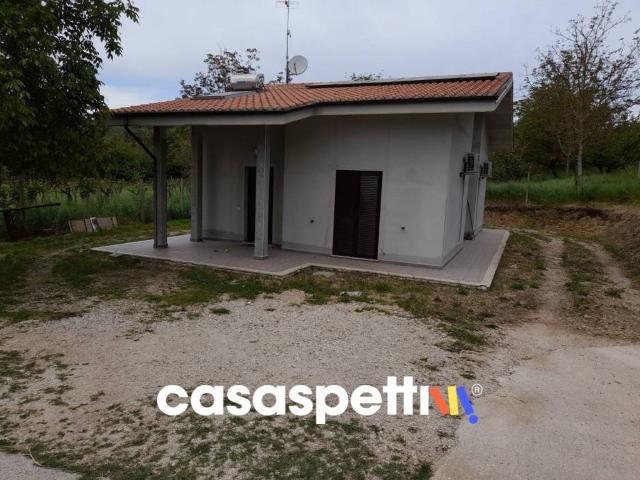 Casa indipendente in affitto a Sant'Angelo Romano RM