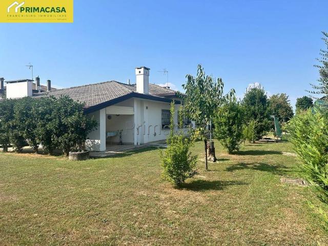 Casa Indipendente in affitto a Scorzè via cercariolo, 33, arredato, giardino privato, box TrovaCasa