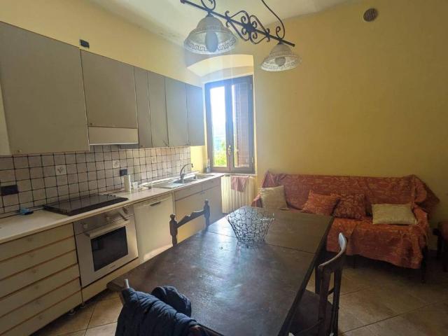Casa indipendente in affitto a Sessano del Molise IS