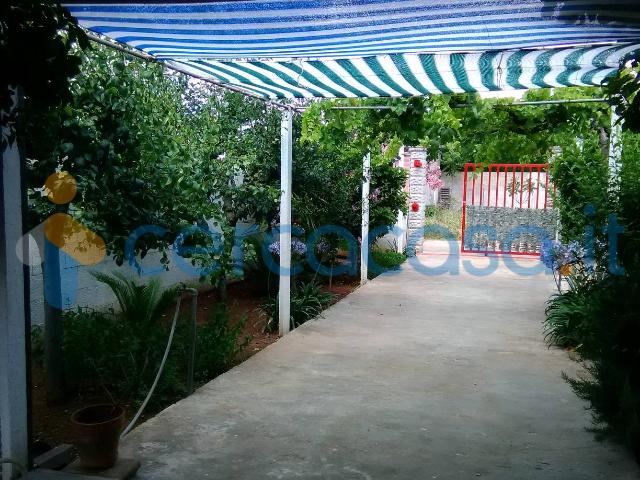 Casa indipendente in affitto a Porto Cesareo in località Punta Grossa
