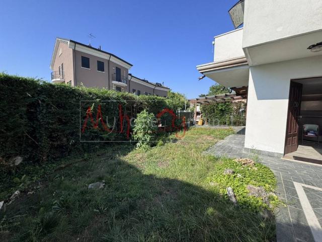 Casa Indipendente in affitto a Padova via Bartolomeo Colleoni, arredato, giardino privato, box TrovaCasa