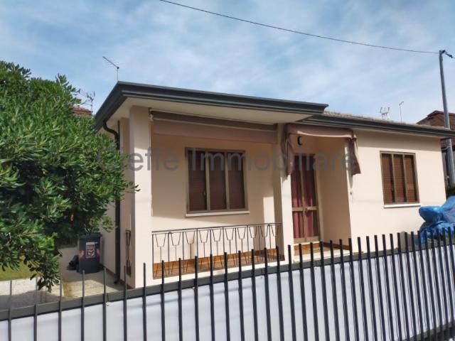 Casa Indipendente in affitto a Padova via capioni, arredato, giardino privato, box TrovaCasa