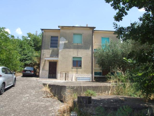 Casa indipendente in affitto a Paduli BN