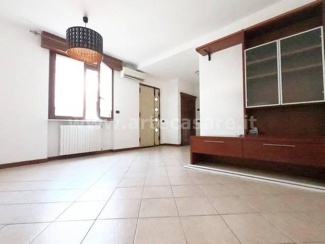 Casa Indipendente in affitto a Parabiago via 4 Novembre, 37, arredato, box, riscaldamento autonomo TrovaCasa