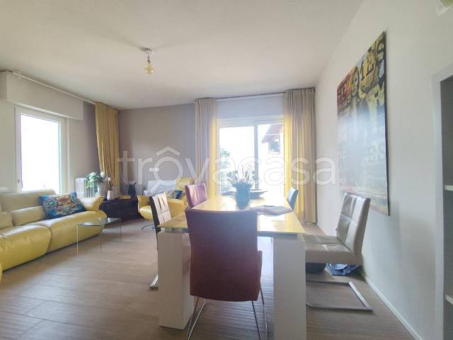 Casa Indipendente in affitto a Paratico viale aldo madruzza, giardino privato, box, terrazzo TrovaCasa