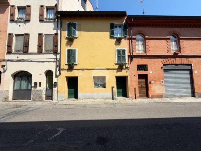 Casa indipendente in affitto a Parma PR