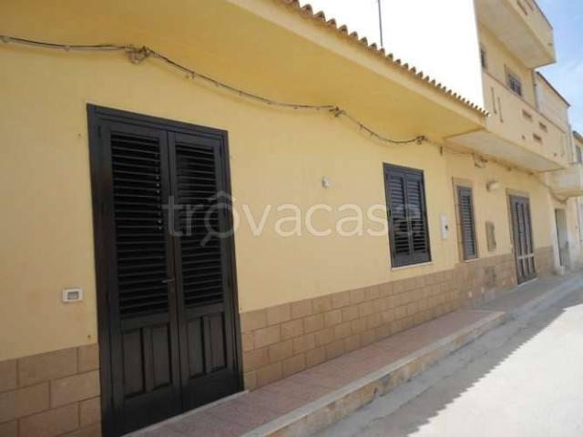 Casa Indipendente in affitto a Petrosino, arredato, giardino privato, lungomare TrovaCasa
