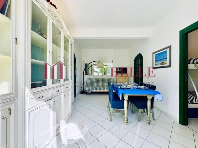 Casa Indipendente in affitto a Pietrasanta via Filippo Corridoni, arredato, giardino privato, studio TrovaCasa