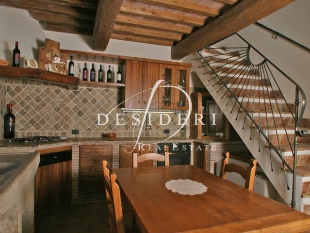 Casa indipendente in affitto a Roccastrada