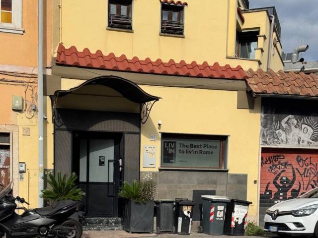 Casa indipendente in affitto a Roma RM