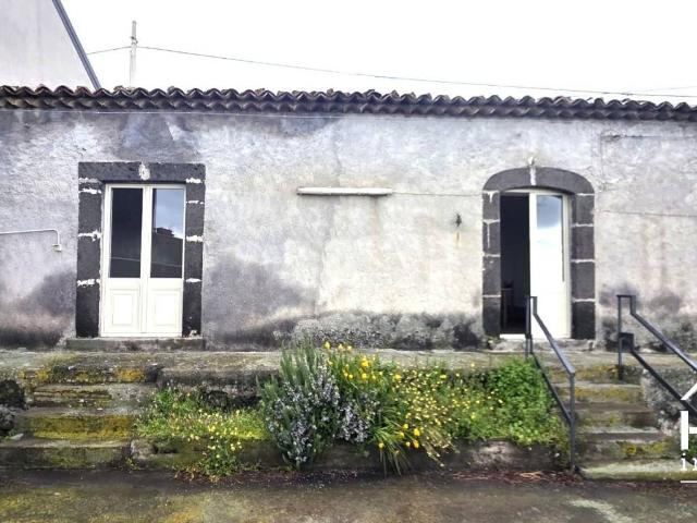 Casa indipendente in affitto a Ragalna CT